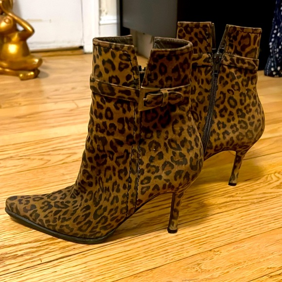 Stuart Weitzman Leopard High Heeled Bootie - Picture 1 of 7